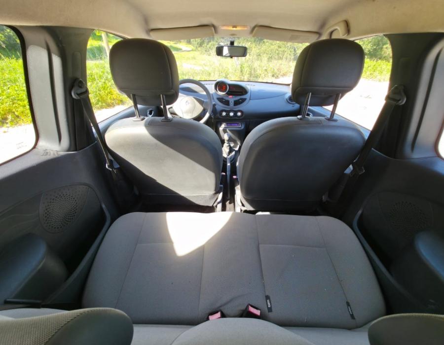 TWINGO